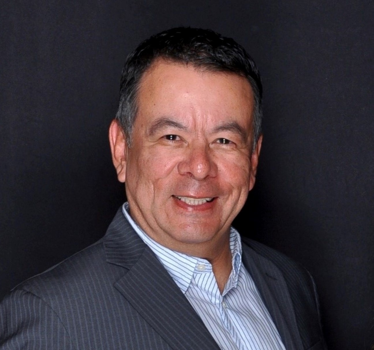 Hugo Casillas Headshot