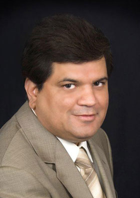 Raj Narang Headshot